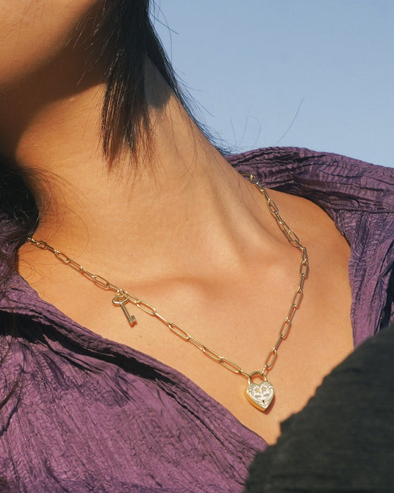 Gembok Enameled Heart