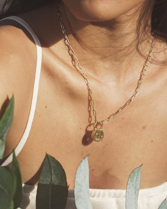 Gembok Pendant - Keyhole